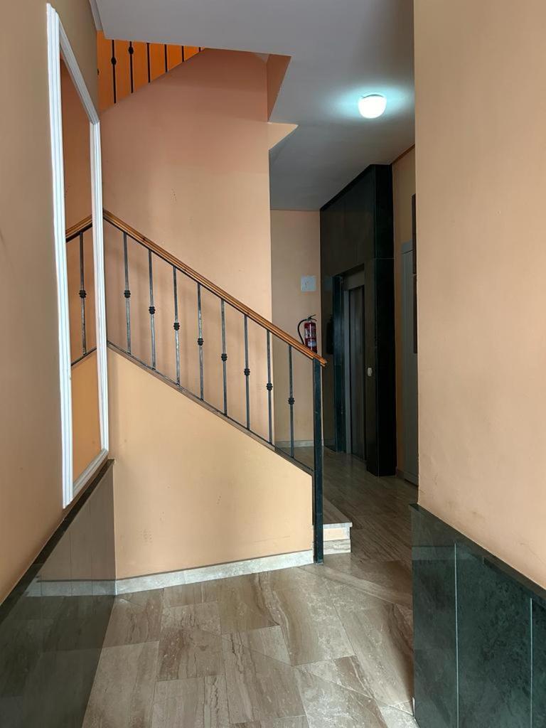 Piso Moderno En El Centro Historico A 3 Min Del Mar Apartment Estepona Luaran gambar