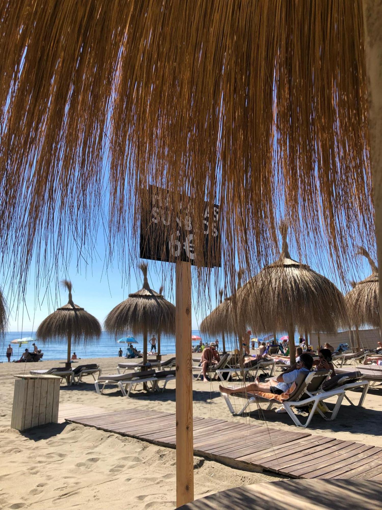Piso Moderno En El Centro Historico A 3 Min Del Mar Apartment Estepona Luaran gambar
